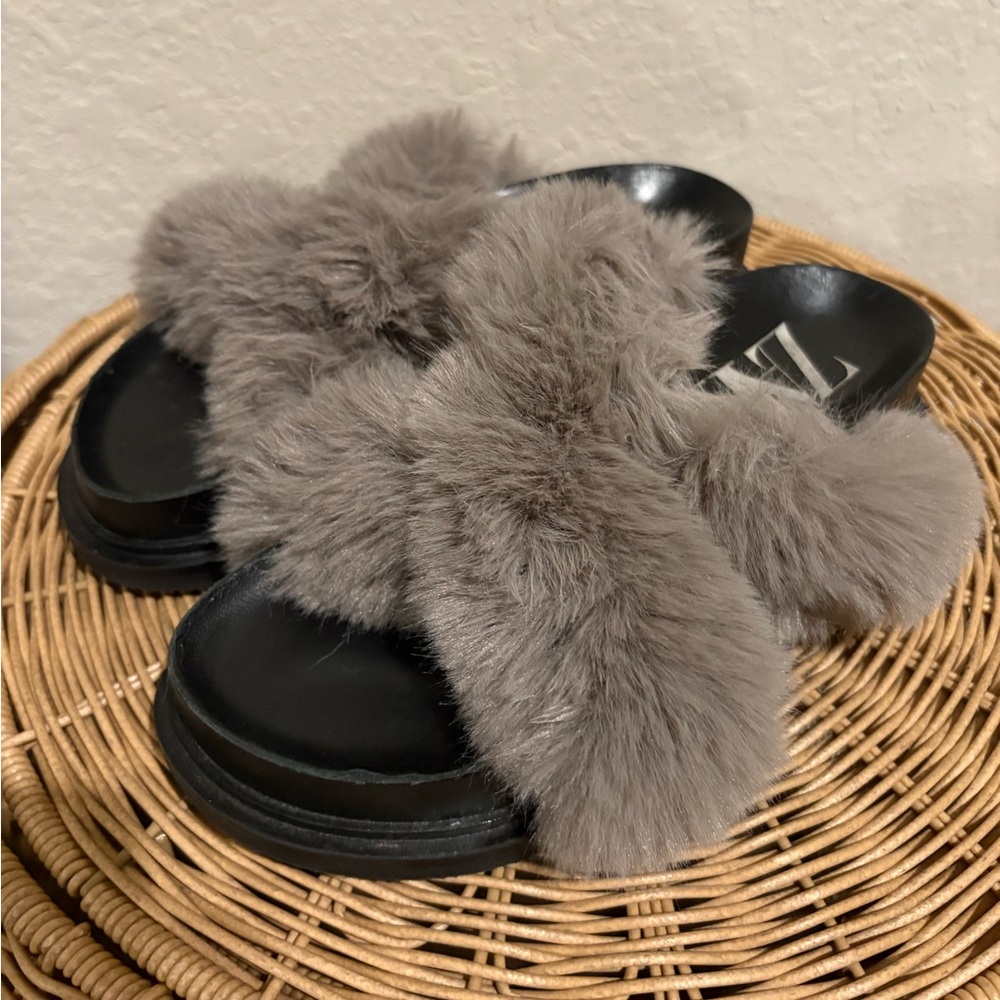 Zara Grey Faux Fur Black Platform Sandals